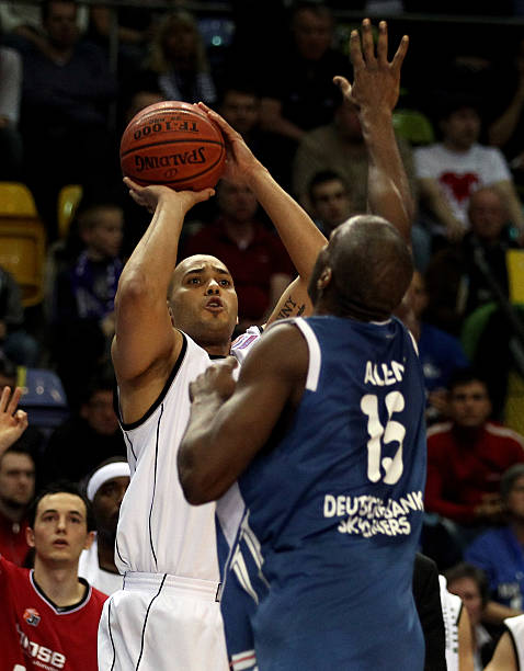 对阵世界劲 对阵世界劲