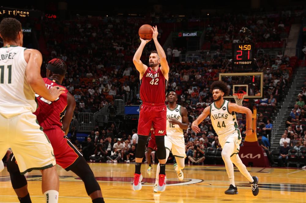 足边路进攻 足边路进攻